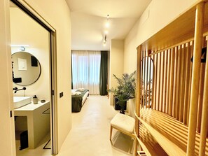 Standard Double Room | Iron/ironing board, free WiFi - CARBONE XXI (Catania)