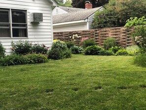 المنطقة المحيطة بالمنشأة