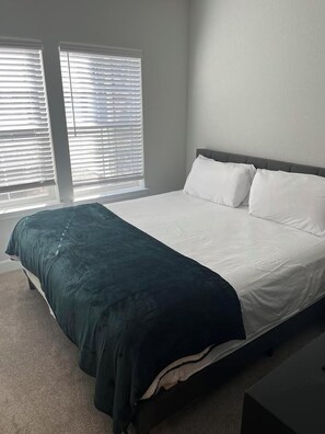 1 bedroom, desk, iron/ironing board, WiFi