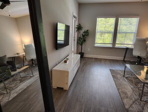 تلفزيون ذكي