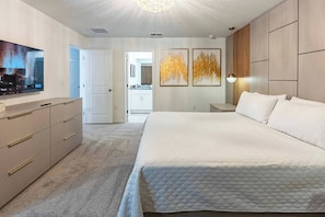 4 Schlafzimmer, Bügeleisen/Bügelbrett, Reisekinderbett, Internetzugang