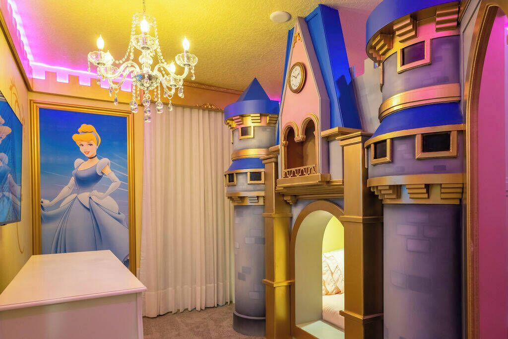 4 camere, ferro/asse da stiro, culla da viaggio, accesso a Internet