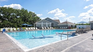 Unclassified image, 5 of 24, button - Landing | Stunning 2BD, Pool, Gym (Newberry)