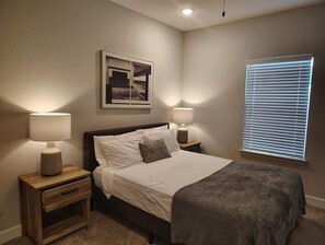 2 bedrooms, desk, iron/ironing board, WiFi