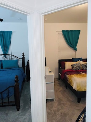 2 quartos, ferros/tábuas de passar roupa, Wi-Fi, roupa de cama