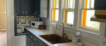 You'll love your stay at the Azul Abode centrally located in Terre Haute!