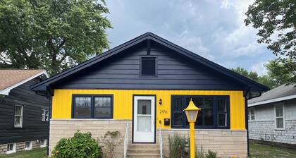 You'll love your stay at the Azul Abode centrally located in Terre Haute!