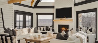 Luxury Cabin Getaway in the Blue Ridge Mountains