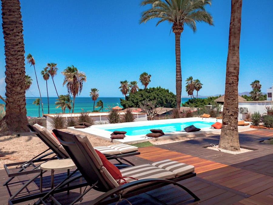 Utsikt mot strand/hav