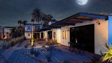 Habitación económica, 1 cama matrimonial | Terraza o patio