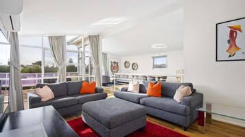 TV, DVD player, offices