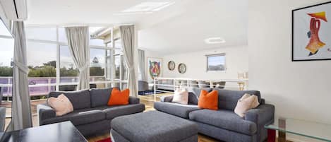 TV, DVD player, offices