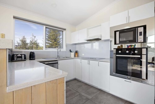 Coastal Beach Home - 50m to Beach