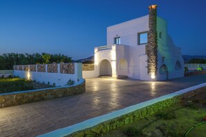 Property grounds - My Villa I , 2-bedroom villa in charming Naxos with AC, WiFi. Enjoy your stay (Naxos)