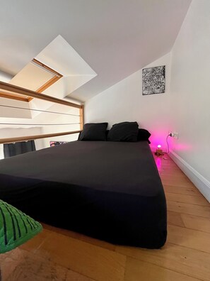 3 chambres, bureau, fer et planche à repasser, Wi-Fi gratuit