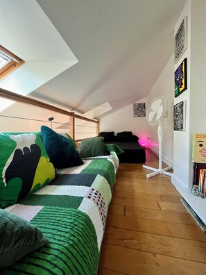 3 chambres, bureau, fer et planche à repasser, Wi-Fi gratuit