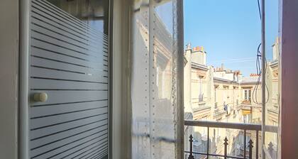 Cozy Studio with Elevator/ 3 mns to Alesia Metro / for 2 in 14th Arr