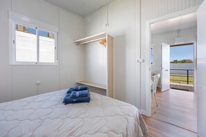 2 dormitorios, tabla de planchar con plancha, wifi y ropa de cama