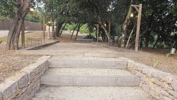 Enceinte de lâhĂ©bergement