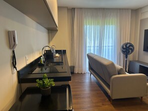 เบสิกอพาร์ทเมนท์ | ภายใน