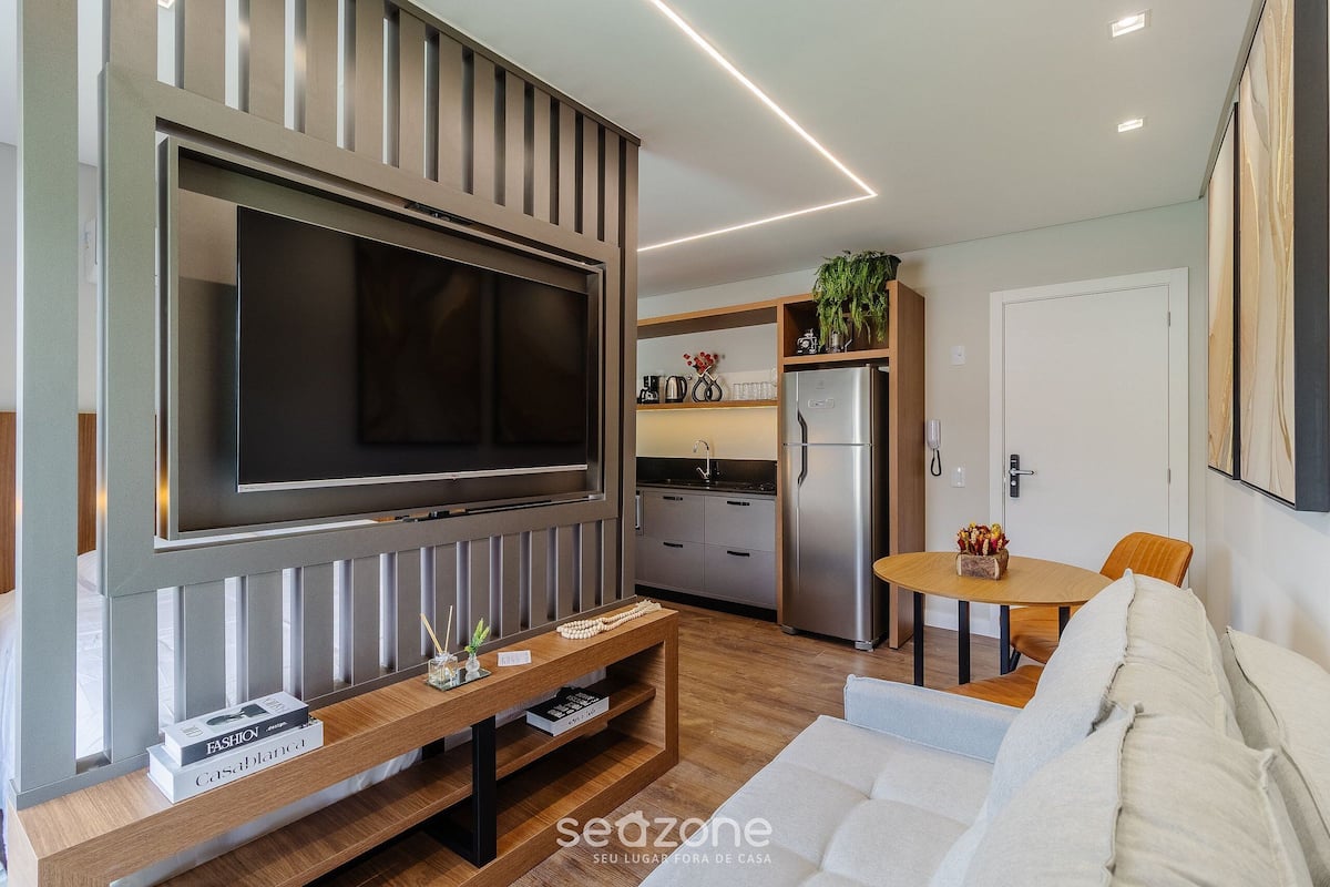 Basic Apartment | Living area