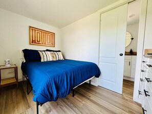 3 chambres, fer et planche à repasser, Wi-Fi gratuit, draps fournis
