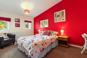 3 bedrooms, free WiFi, bed sheets