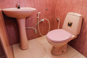 Shower, free toiletries, towels, soap