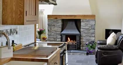 Cozy Grofftau Cottage in Ystrad Meurig