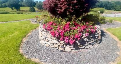 Cozy Grofftau Cottage in Ystrad Meurig