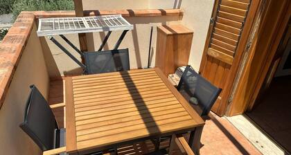 Apartment 'Makari' mit Meerblick, WLAN und Klimaanlage