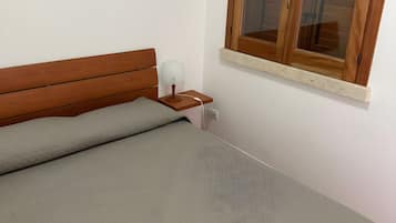 1 camera, ferro/asse da stiro, Wi-Fi, lenzuola