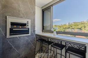 Basic Apartment | Interior - Your Exclusive Stay With Pool and Jacuzzi Just 500 Meters From the Beach - ELF (Bombinhas)