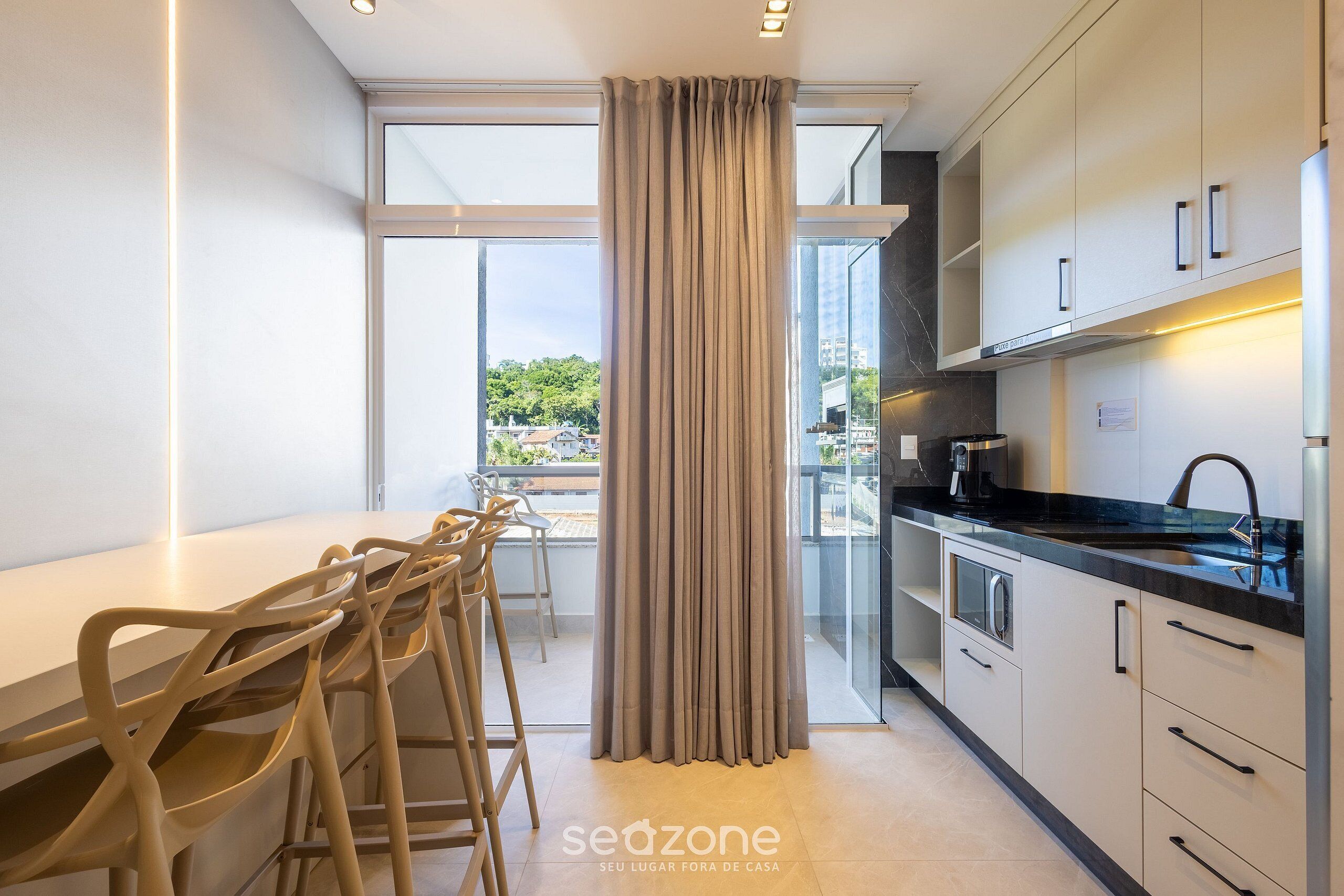 Basic Apartment | Private kitchen