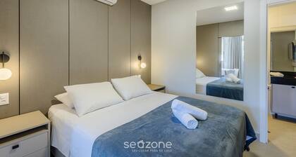 Your Exclusive Stay With Pool and Jacuzzi Just 500 Meters From the Beach - ELF