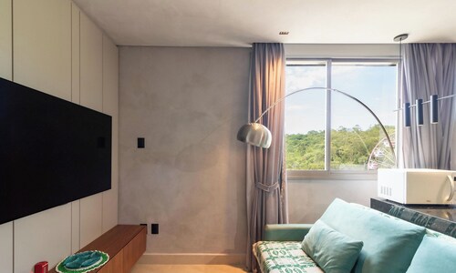 Your Exclusive Stay With Pool and Jacuzzi Just 500 Meters From the Beach - ELF