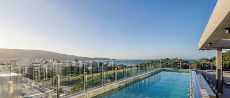 Basic Apartment | Pool | Outdoor pool