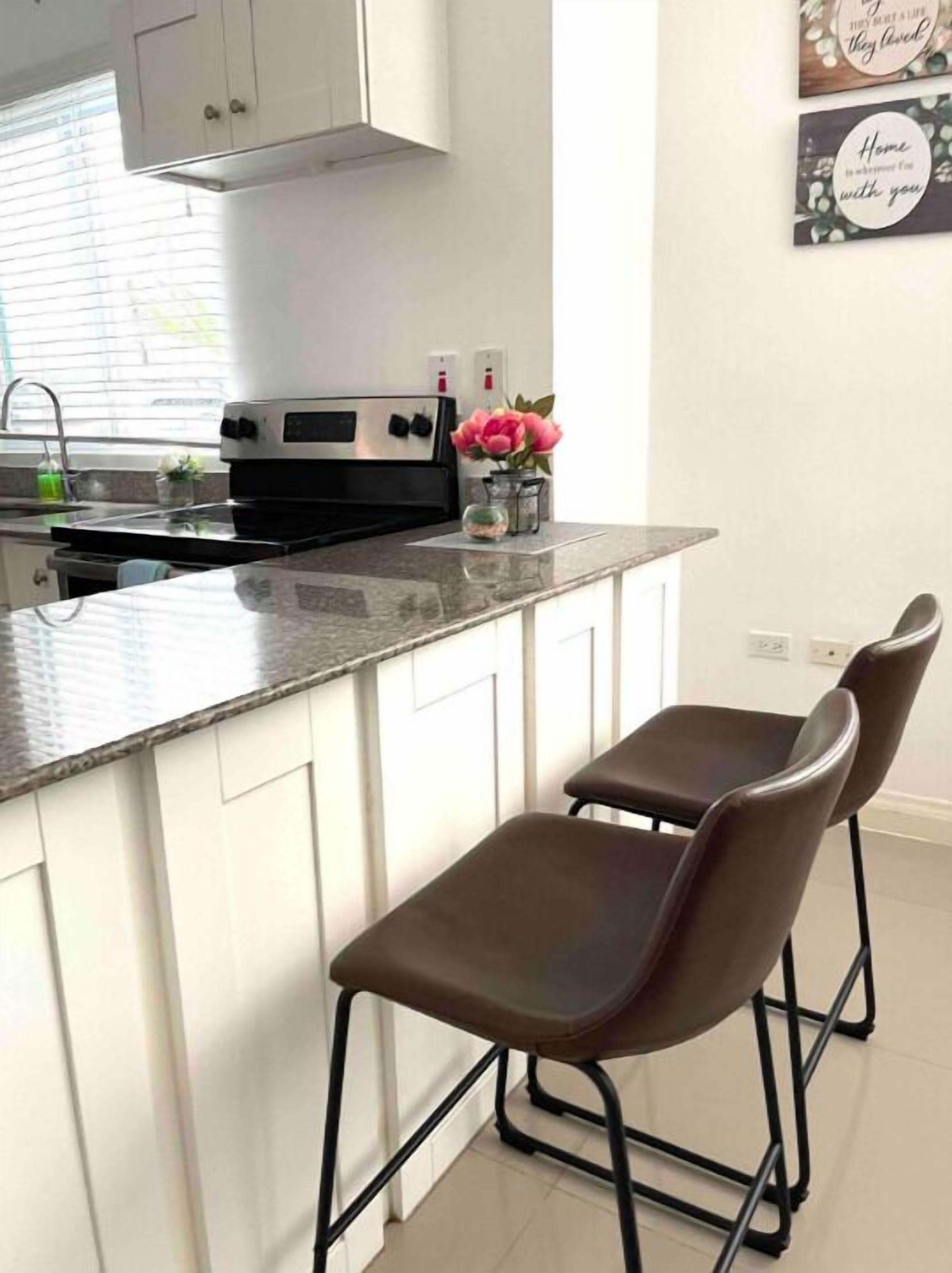 Studio | In-room dining