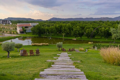 Townhouse 4BR Pueblo Parvada