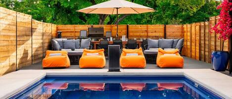 Piscine extérieure, piscine chauffée