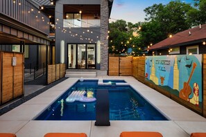 Ulkouima-allas, lämmitetty uima-allas