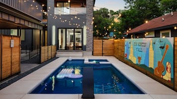 Udendørs pool, opvarmet pool