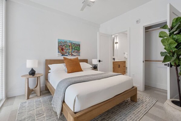 2 bedrooms, iron/ironing board, free WiFi