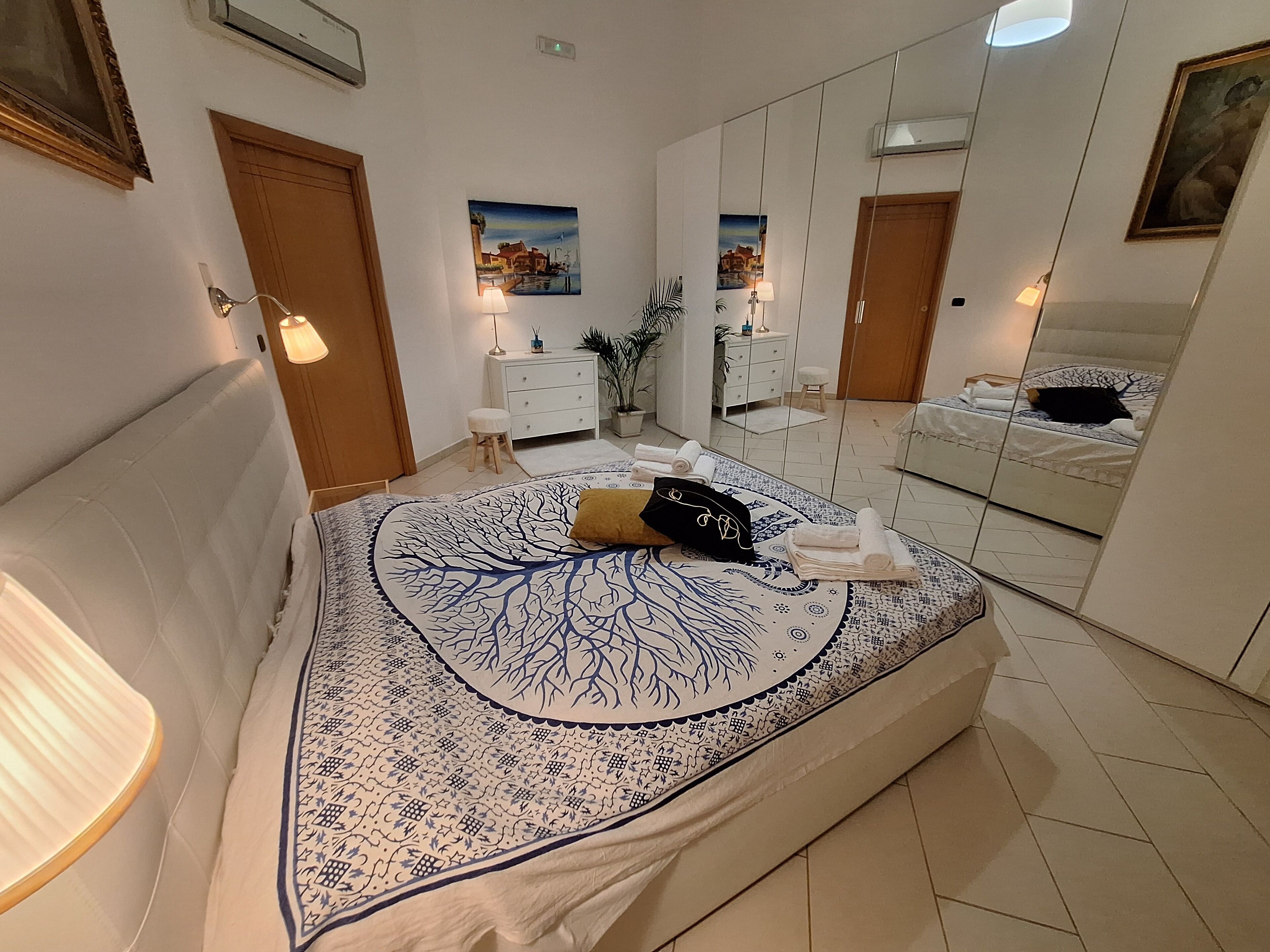 2 chambres, fer et planche à repasser, Wi-Fi gratuit, draps fournis