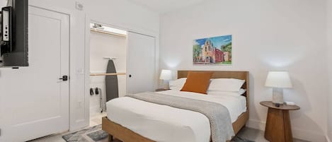 1 bedroom, iron/ironing board, free WiFi