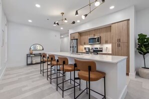 Fridge, microwave, oven, stovetop - Prime Location Near Tower of the Americas | Modern Living w/Kitchen & Washer (San Antonio)