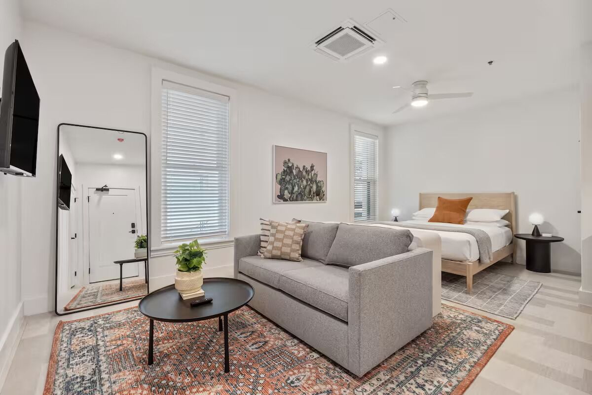 2 bedrooms, iron/ironing board, free WiFi