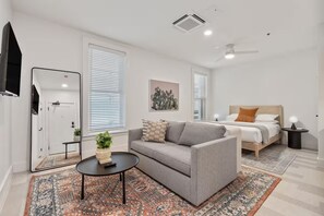 2 chambres, fer et planche à repasser, accès au Wi-Fi (inclus)