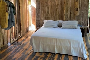 1 Schlafzimmer, BĂŒgeleisen/BĂŒgelbrett, kostenloses WLAN, BettwĂ€sche