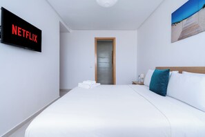 2 chambres, fer et planche à repasser, Wi-Fi gratuit, draps fournis